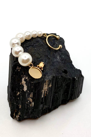 ESTELLE GOLD EAR CUFF