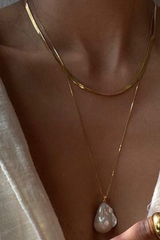 VICTORIA GOLD NECKLACE