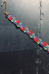 ROSES CHOKER