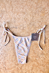 DOLLY CHECKED PATTERN